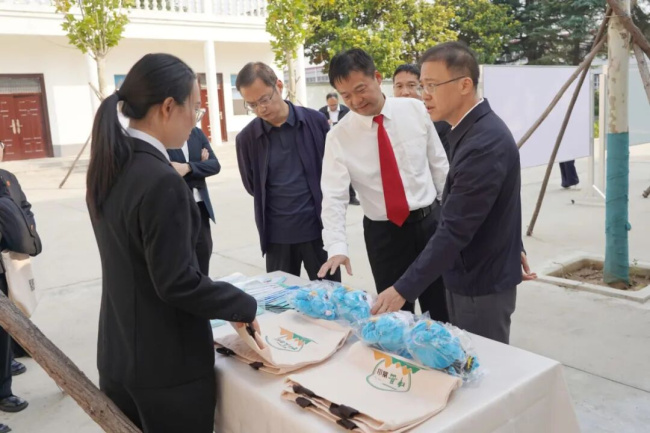 持中守正砺初心 进位争先当标杆——郑州中院党组书记、代院长周志刚调研登..